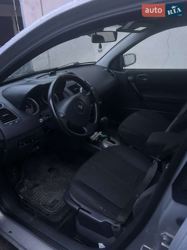 Седан Renault Megane 2005 в Березному