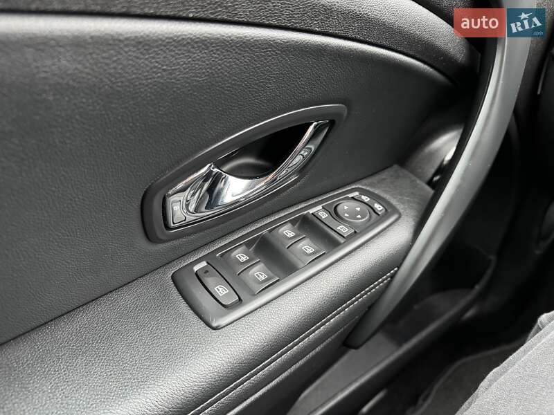 Универсал Renault Megane 2014 в Киеве фото 27 Универсал Renault Megane 2014 в Киеве