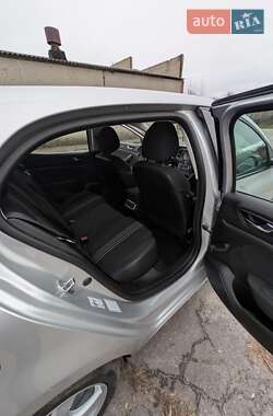 Хэтчбек Renault Megane 2017 в Миргороде