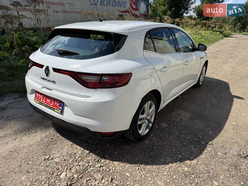 Хэтчбек Renault Megane 2017 в Калуше фото 5 Хэтчбек Renault Megane 2017 в Калуше