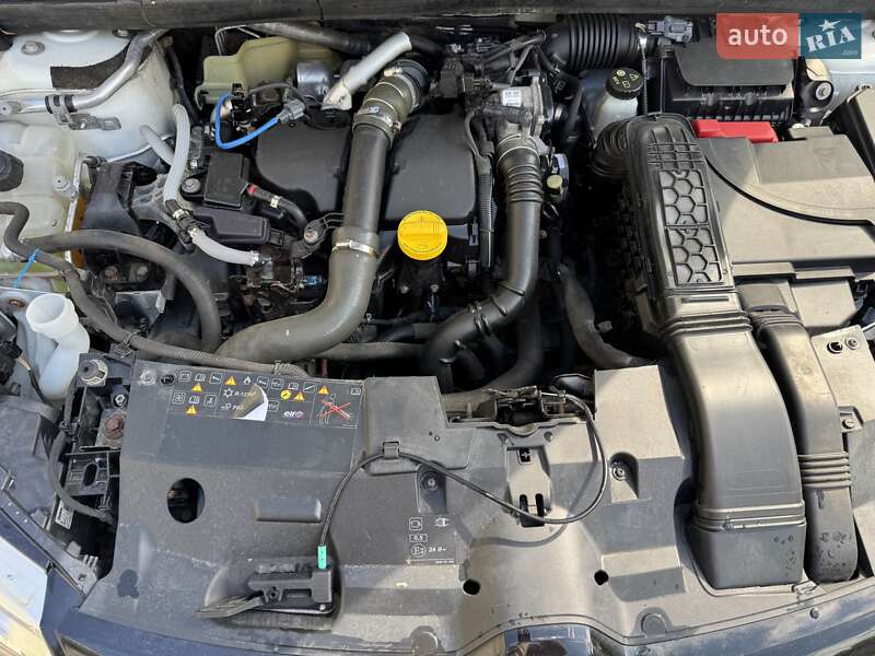 Хэтчбек Renault Megane 2017 в Калуше фото 18 Хэтчбек Renault Megane 2017 в Калуше