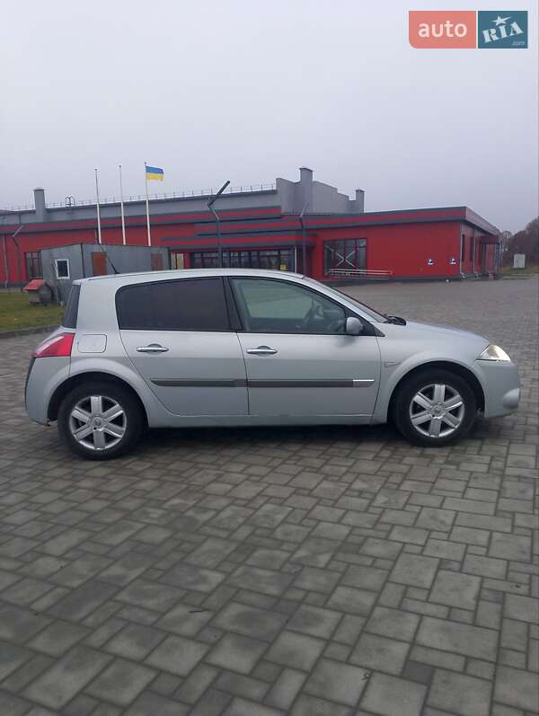 Хэтчбек Renault Megane 2003 в Ровно