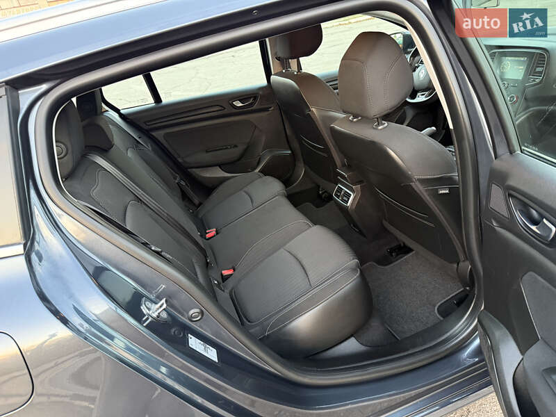 Универсал Renault Megane 2020 в Днепре фото 43 Универсал Renault Megane 2020 в Днепре