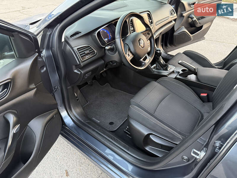 Универсал Renault Megane 2020 в Днепре фото 57 Универсал Renault Megane 2020 в Днепре