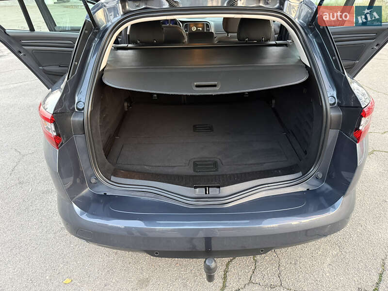 Универсал Renault Megane 2020 в Днепре фото 75 Универсал Renault Megane 2020 в Днепре