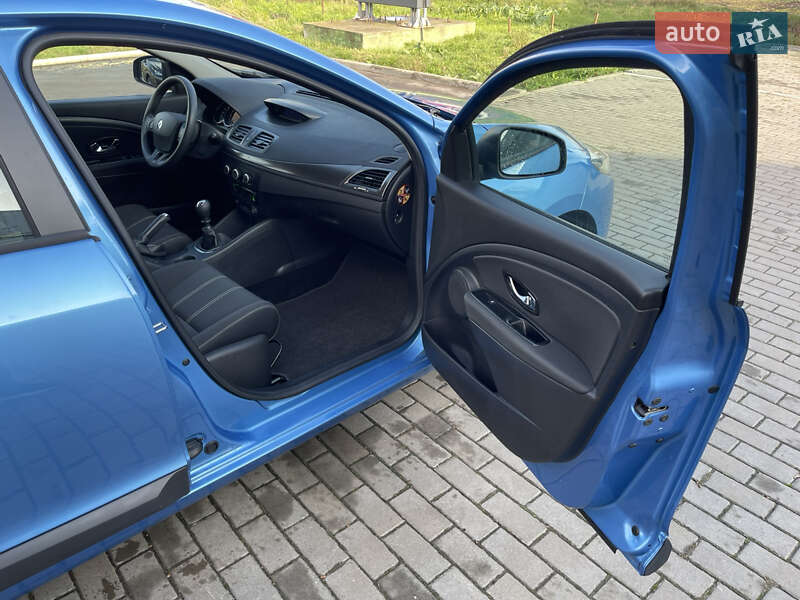 Универсал Renault Megane 2015 в Полтаве