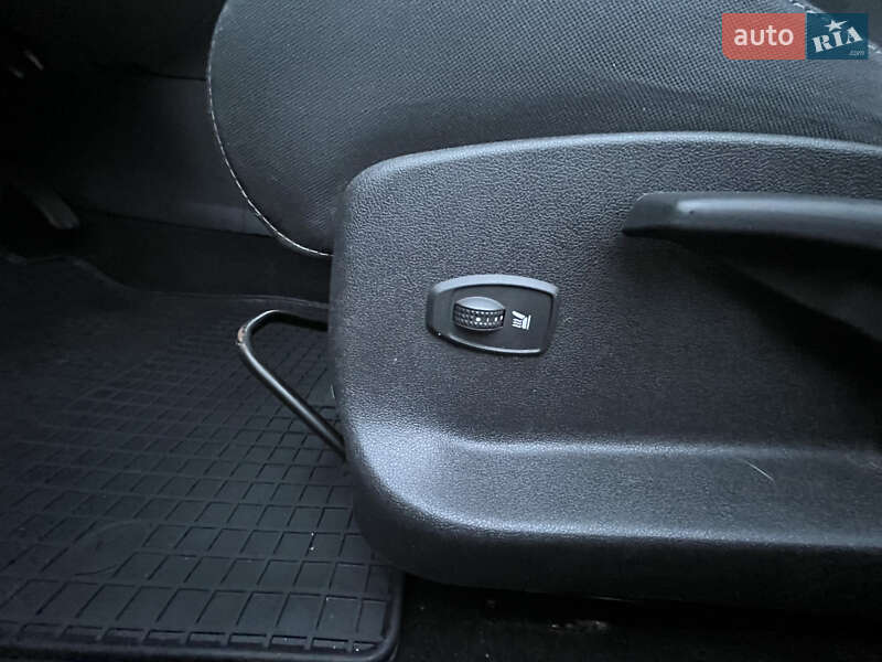 Хэтчбек Renault Megane 2011 в Виннице фото 37 Хэтчбек Renault Megane 2011 в Виннице