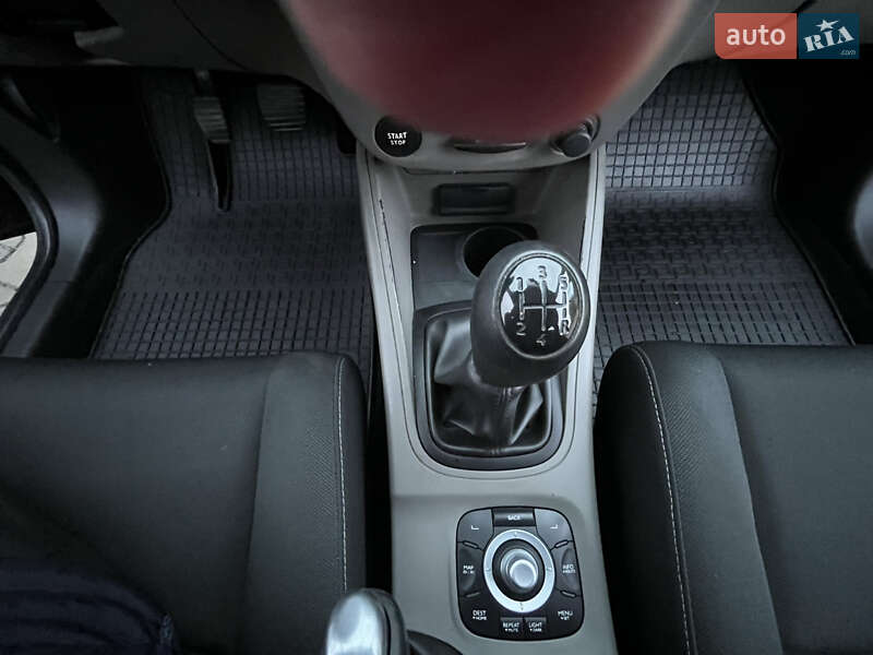 Хэтчбек Renault Megane 2011 в Виннице фото 46 Хэтчбек Renault Megane 2011 в Виннице