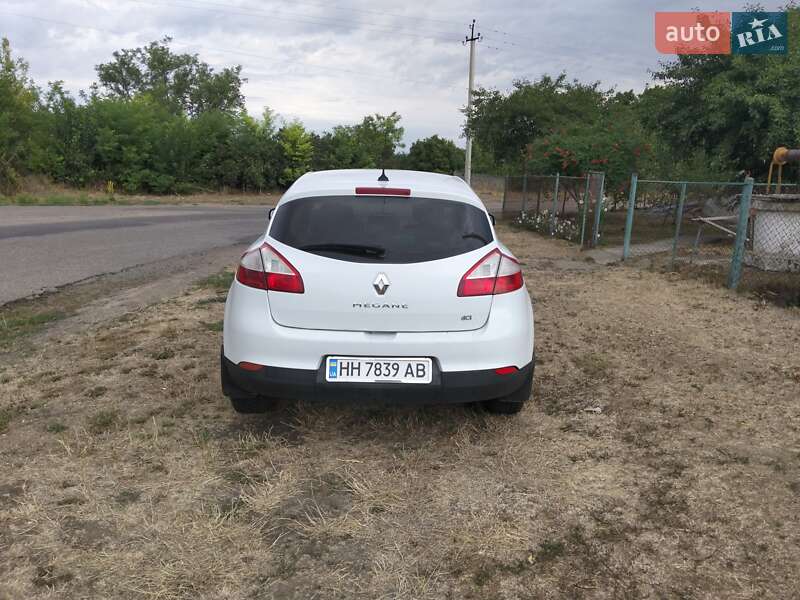 Хэтчбек Renault Megane 2014 в Первомайске