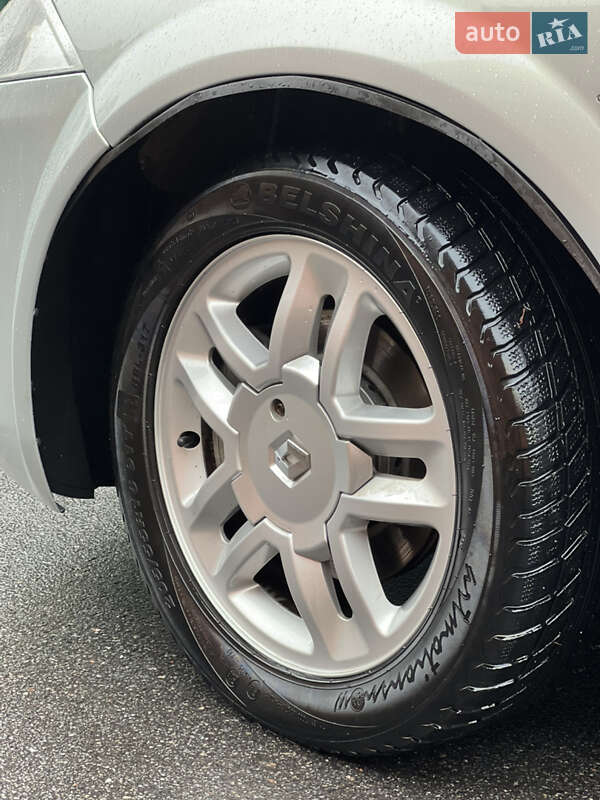 Седан Renault Megane 2004 в Жмеринці фото 13 Седан Renault Megane 2004 в Жмеринці