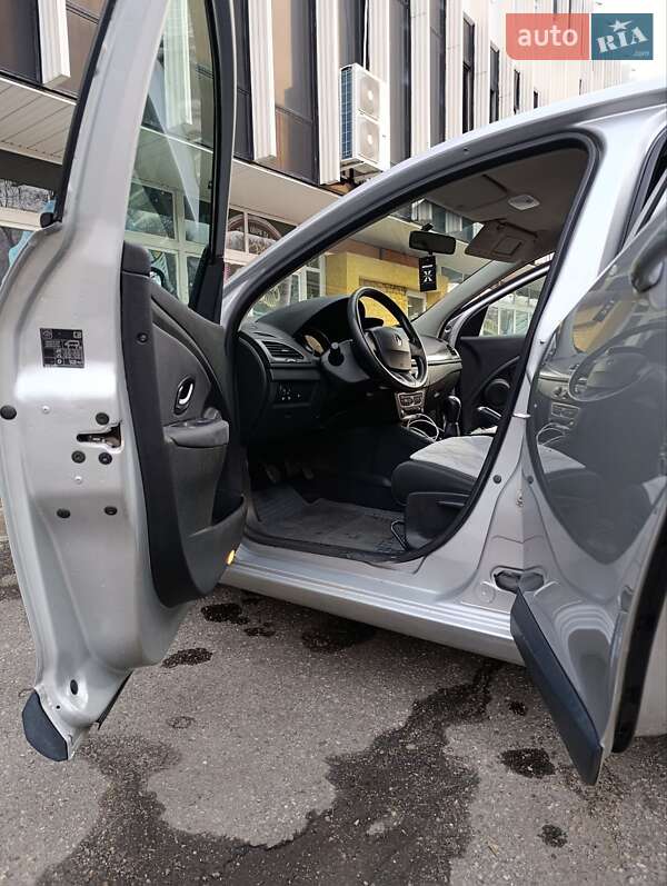 Хэтчбек Renault Megane 2008 в Запорожье