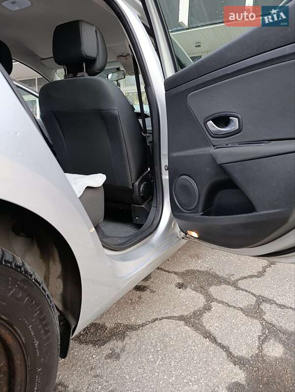 Хэтчбек Renault Megane 2008 в Запорожье