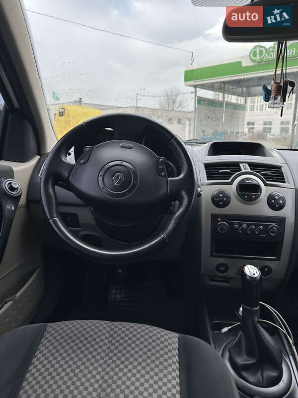 Хэтчбек Renault Megane 2004 в Ивано-Франковске