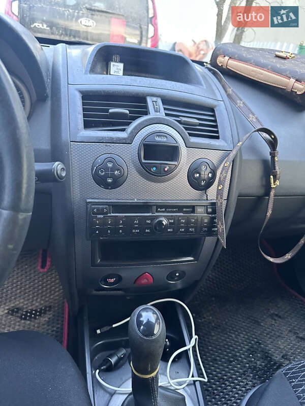 Хэтчбек Renault Megane 2004 в Львове фото 8 Хэтчбек Renault Megane 2004 в Львове
