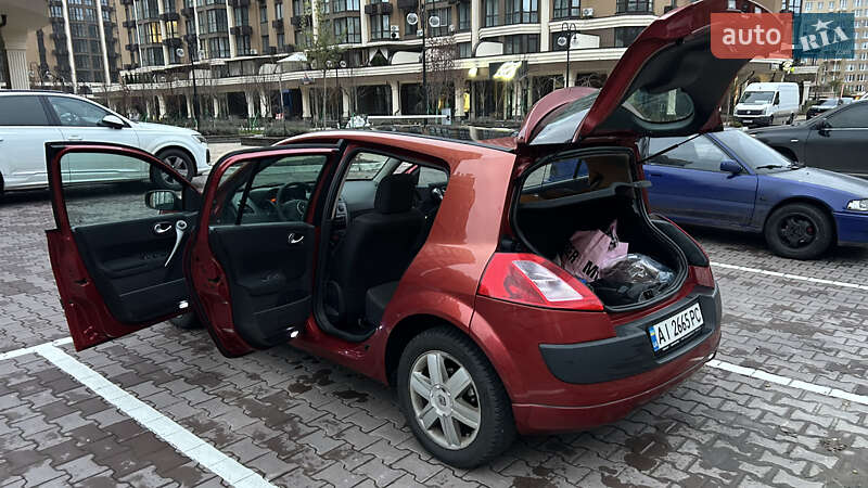 Хэтчбек Renault Megane 2005 в Киеве