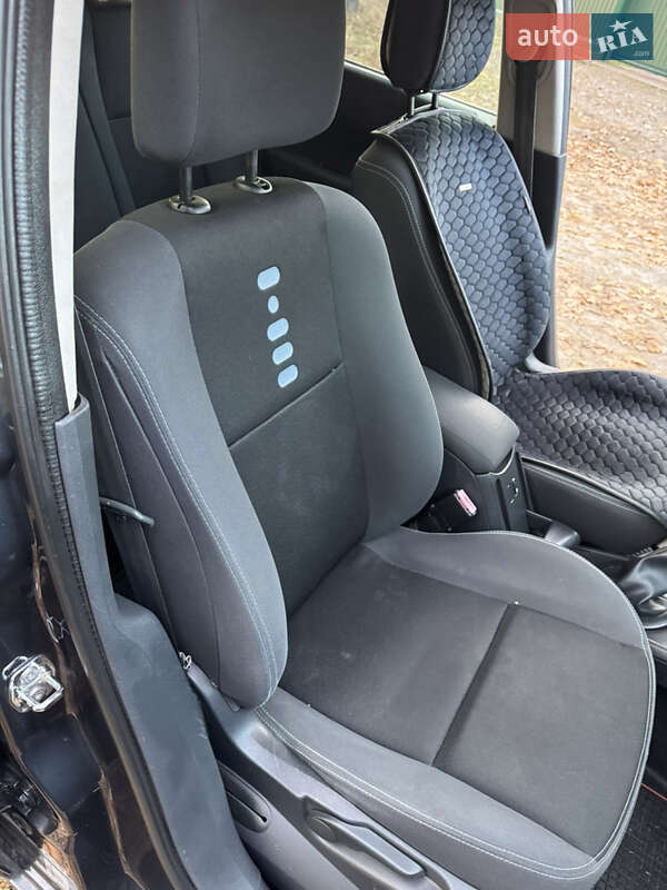 Універсал Renault Megane 2009 в Новомосковську фото 19 Універсал Renault Megane 2009 в Новомосковську