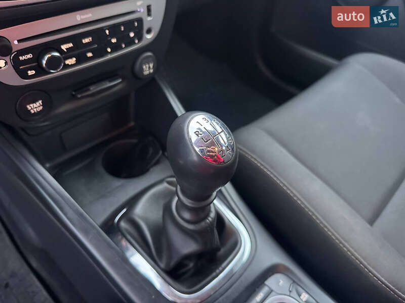 Хэтчбек Renault Megane 2013 в Стрые фото 44 Хэтчбек Renault Megane 2013 в Стрые