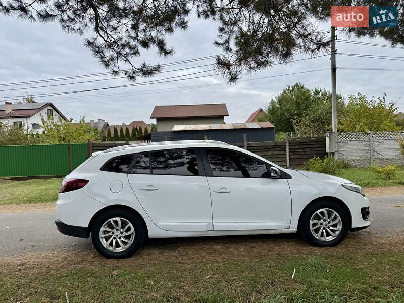 Универсал Renault Megane 2015 в Киеве