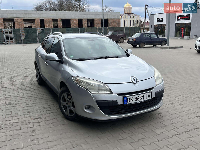 Універсал Renault Megane 2010 в Млиніві