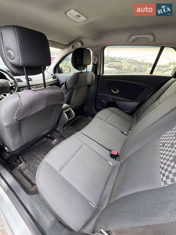 Универсал Renault Megane 2012 в Запорожье фото 18 Универсал Renault Megane 2012 в Запорожье