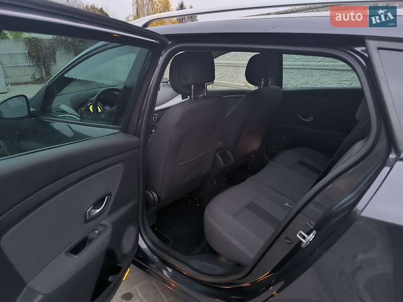 Универсал Renault Megane 2009 в Черкассах фото 16 Универсал Renault Megane 2009 в Черкассах