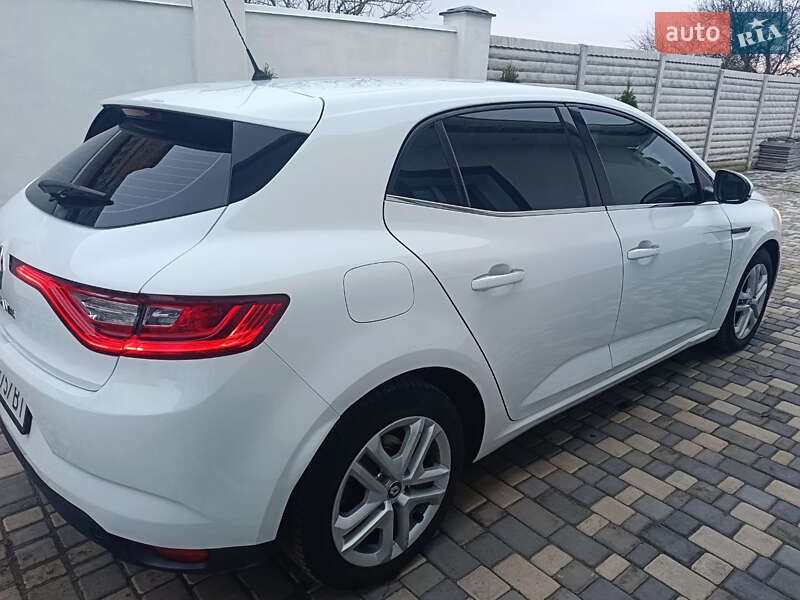 Хэтчбек Renault Megane 2017 в Александрие фото 6 Хэтчбек Renault Megane 2017 в Александрие