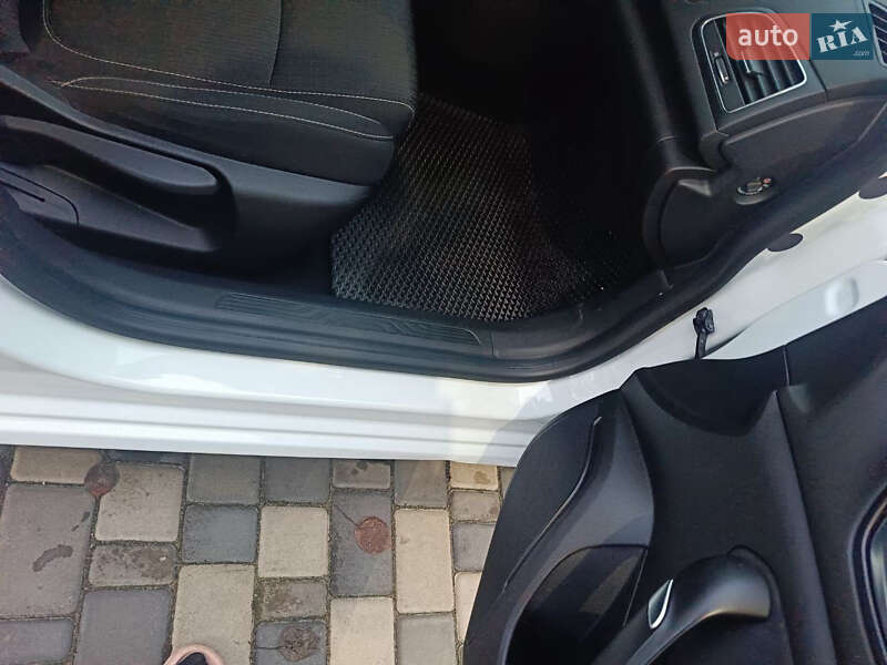 Хэтчбек Renault Megane 2017 в Александрие фото 17 Хэтчбек Renault Megane 2017 в Александрие