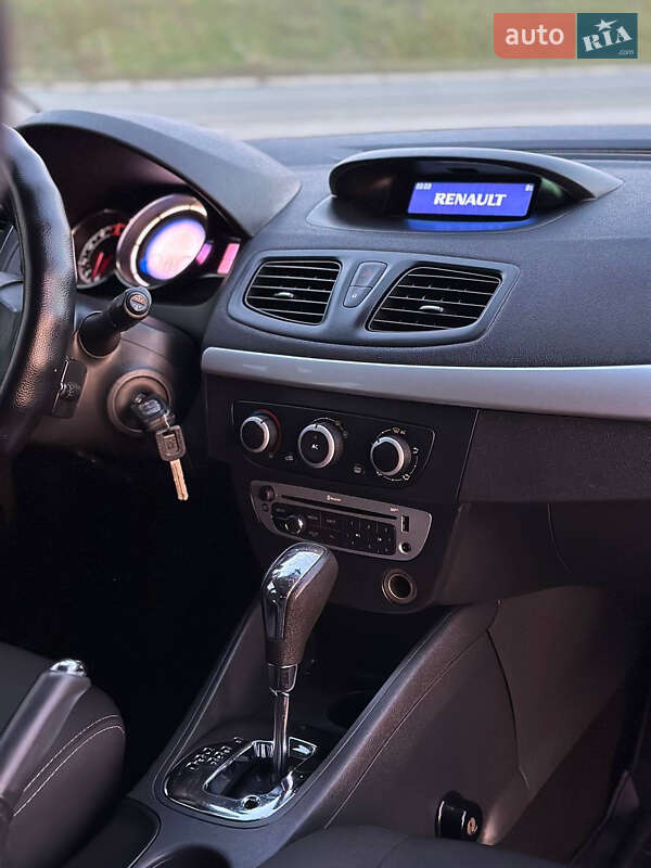 Хэтчбек Renault Megane 2013 в Черновцах фото 9 Хэтчбек Renault Megane 2013 в Черновцах