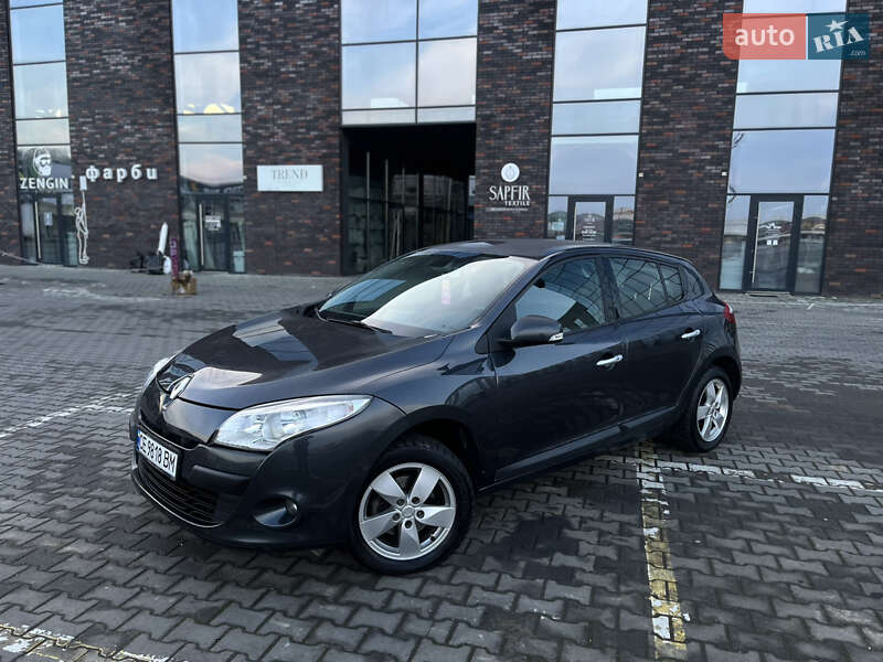 Хэтчбек Renault Megane 2011 в Черновцах