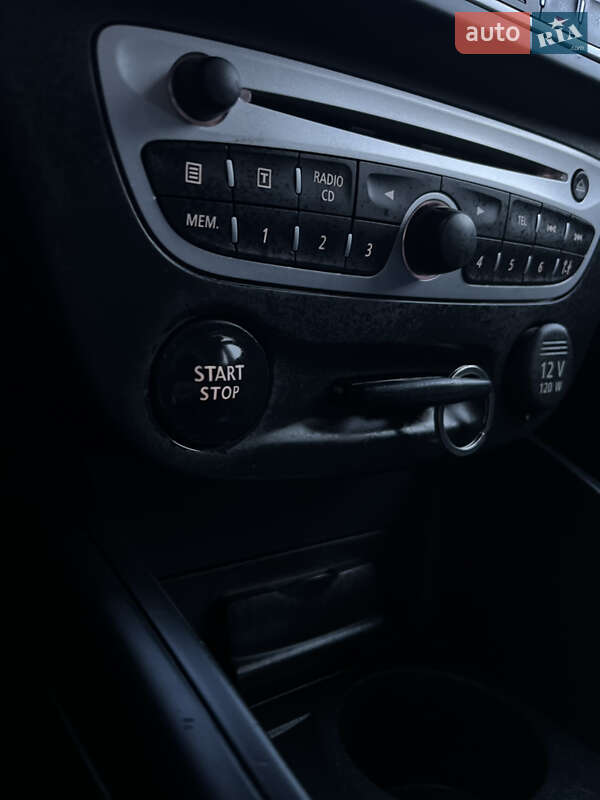 Хэтчбек Renault Megane 2011 в Черновцах