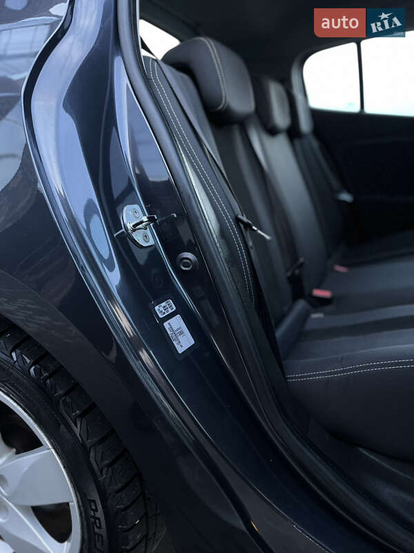 Хэтчбек Renault Megane 2011 в Черновцах