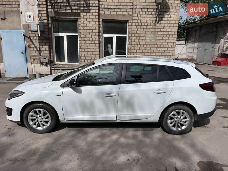 Универсал Renault Megane 2015 в Кривом Роге фото 11 Универсал Renault Megane 2015 в Кривом Роге