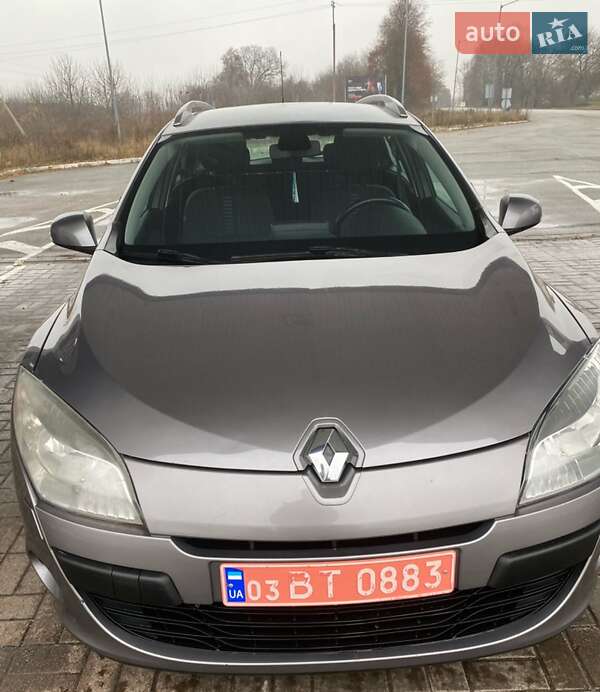Универсал Renault Megane 2010 в Мене