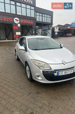 Хэтчбек Renault Megane 2010 в Горбовой