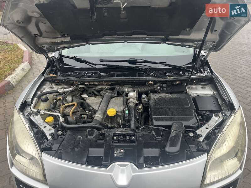 Хэтчбек Renault Megane 2010 в Горбовой фото 14 Хэтчбек Renault Megane 2010 в Горбовой