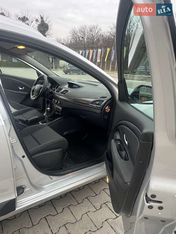 Универсал Renault Megane 2011 в Виннице фото 12 Универсал Renault Megane 2011 в Виннице