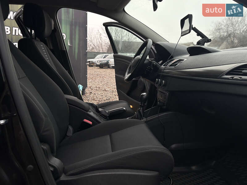 Универсал Renault Megane 2011 в Харькове фото 19 Универсал Renault Megane 2011 в Харькове