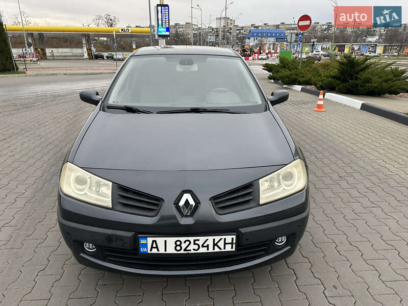 Седан Renault Megane 2006 в Києві фото 12 Седан Renault Megane 2006 в Києві