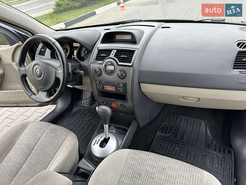 Седан Renault Megane 2006 в Києві фото 23 Седан Renault Megane 2006 в Києві