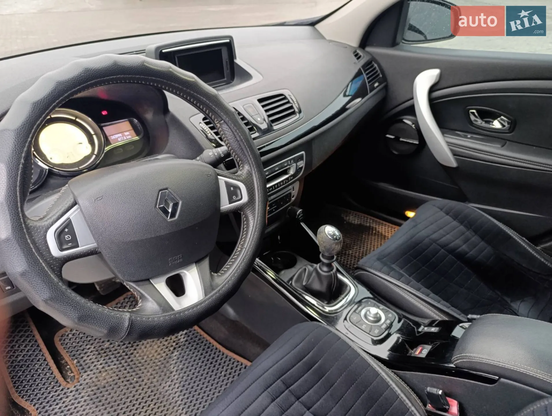 2012 Renault Megane - мініатюра 13