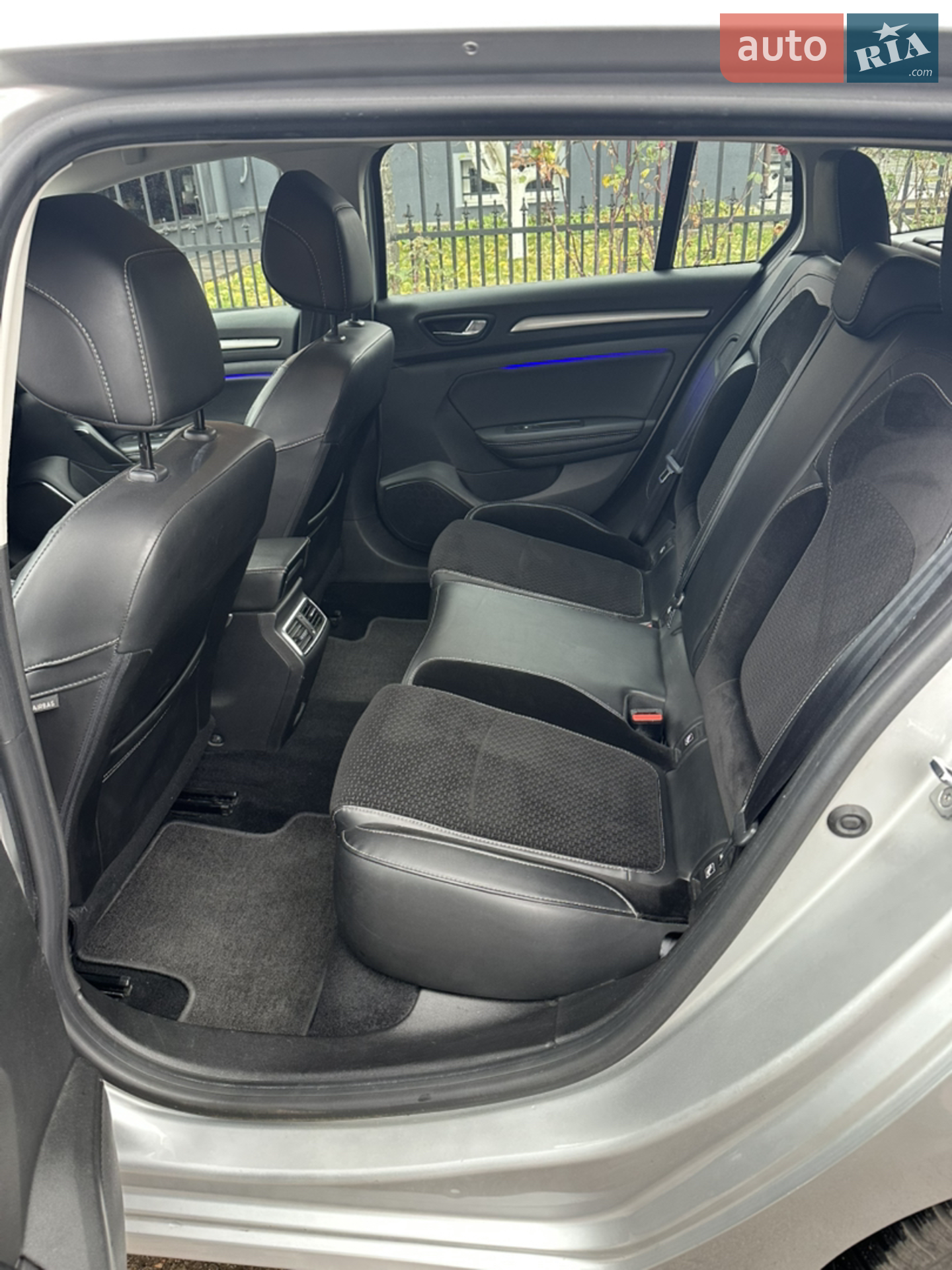 Renault Megane 2017 VIN VF1RFB00357849070 фото оголошення 12 з 17
