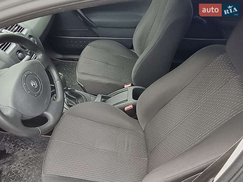 Седан Renault Megane 2005 в Кривом Роге