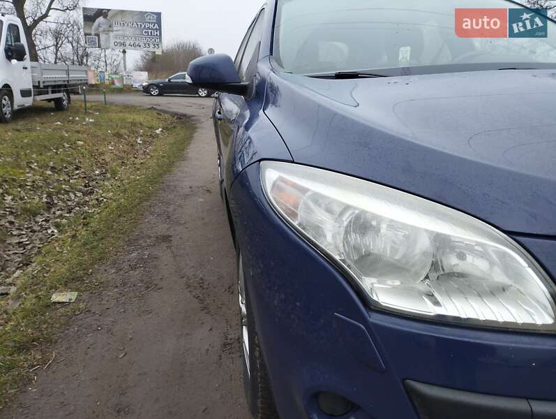 Универсал Renault Megane 2010 в Остроге фото 11 Универсал Renault Megane 2010 в Остроге