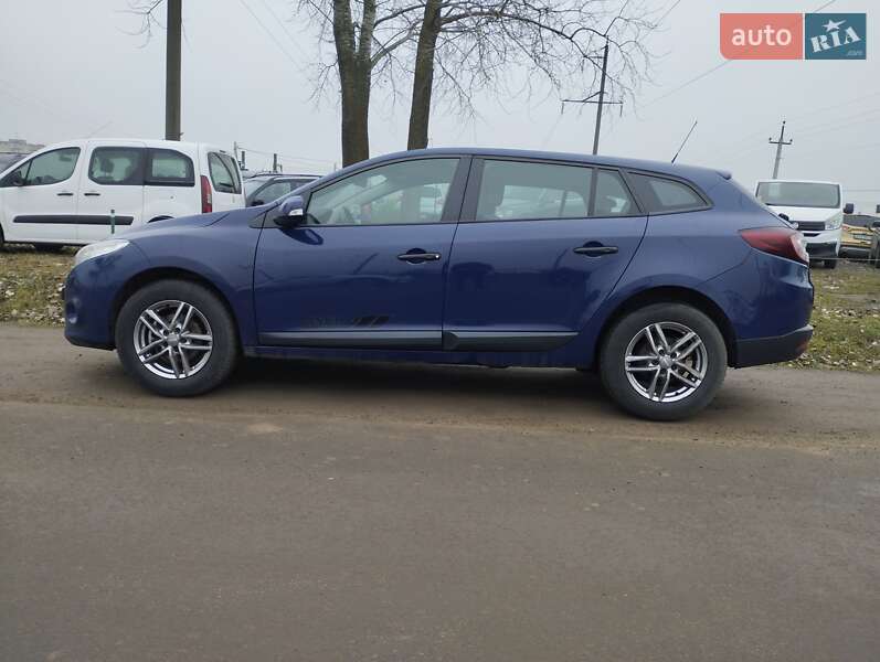Универсал Renault Megane 2010 в Остроге фото 16 Универсал Renault Megane 2010 в Остроге