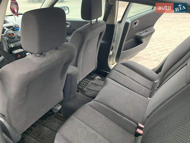 Хетчбек Renault Megane 2004 в Дрогобичі фото 8 Хетчбек Renault Megane 2004 в Дрогобичі