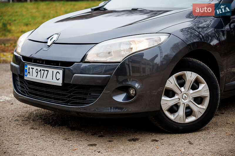 Универсал Renault Megane 2012 в Ивано-Франковске фото 17 Универсал Renault Megane 2012 в Ивано-Франковске