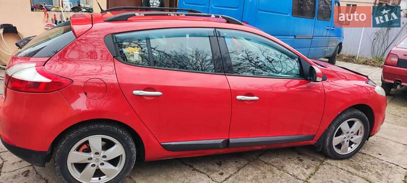 Хэтчбек Renault Megane 2010 в Ивано-Франковске фото 2 Хэтчбек Renault Megane 2010 в Ивано-Франковске
