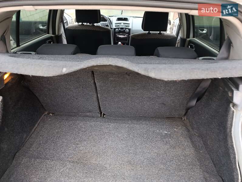 Хэтчбек Renault Megane 2004 в Одессе