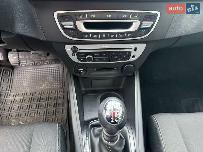 Универсал Renault Megane 2015 в Киеве