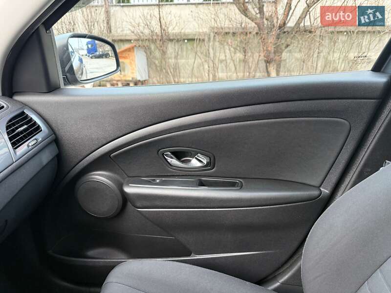 Универсал Renault Megane 2015 в Киеве